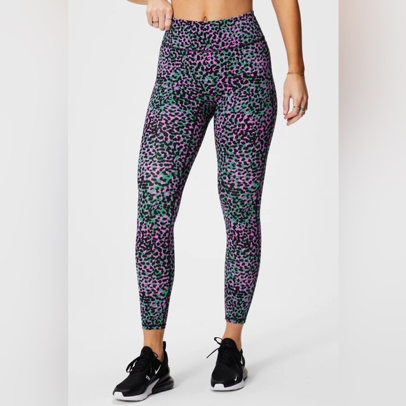 Fabletics Anywhere Motion365+ High-Waisted Legging Pink Green Safari Spots Sz L - Picture 1 of 9